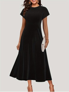 Plus Size Solid Crew Neck Midi Dress - Comfortable & Flattering Short Sleeve Style - Fashionable Casual Wear for Women